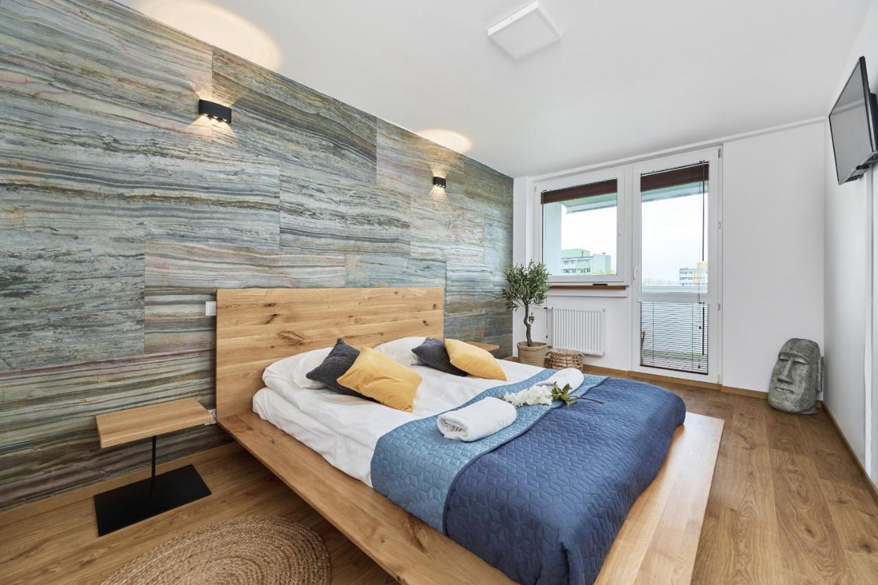 Stylish Kwiska By Renters *